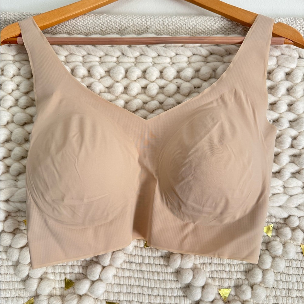 Bali Seamless Tan Women's Bra XL with removable padding.